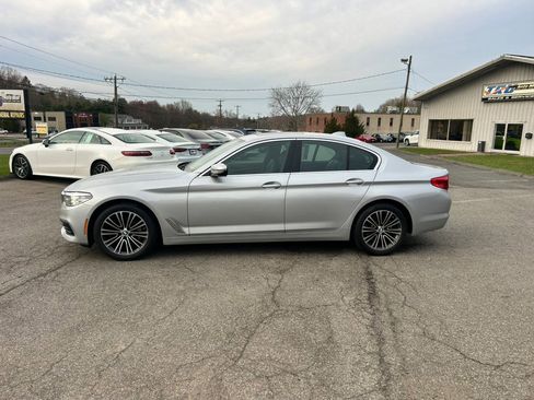 Used 2019 BMW 530i xDrive AWD/4WD image 3