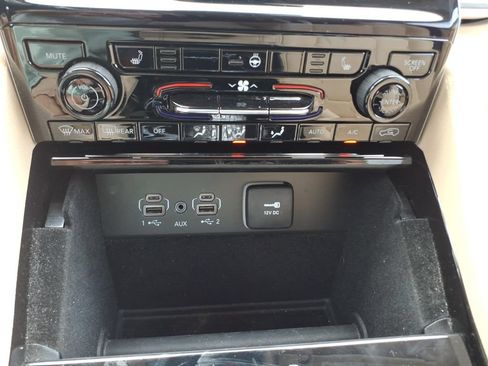 Used 2022 Jeep Grand Cherokee Limited RWD image 24