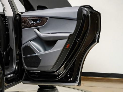 Used 2023 Audi Q8 Premium Plus w/ Premium Plus Package image 49