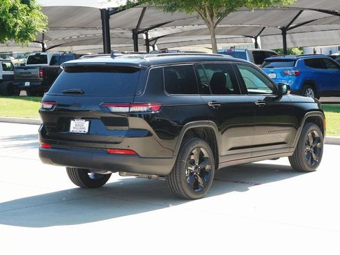 New 2025 Jeep Grand Cherokee L Laredo AWD/4WD image 4
