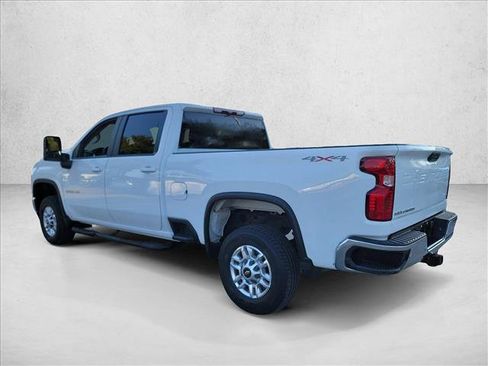 Used 2021 Chevrolet Silverado 2500 LT w/ Fleet Comfort Package AWD/4WD image 7