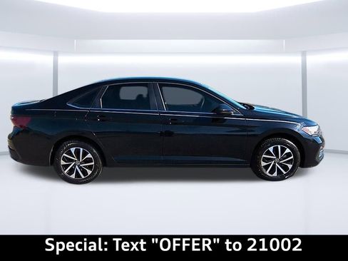 Used 2023 Volkswagen Jetta S image 34