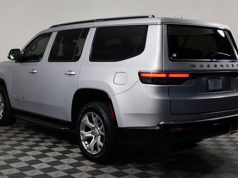 Used 2022 Jeep Wagoneer Series II RWD image 6