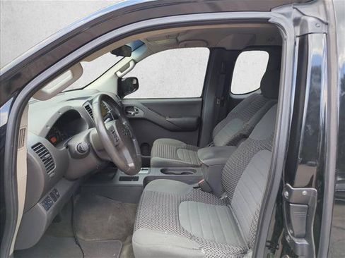 Used 2013 Nissan Frontier SV RWD image 12