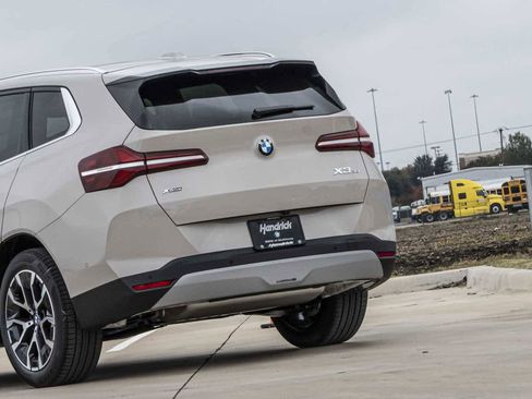 Used 2026 BMW X3 xDrive30 w/ Convenience Package AWD/4WD image 5