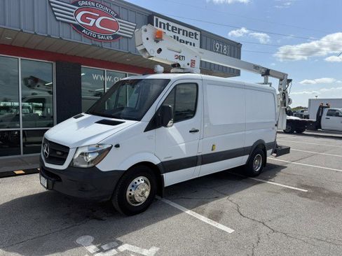 Used 2016 Mercedes-Benz Sprinter 3500 image 2
