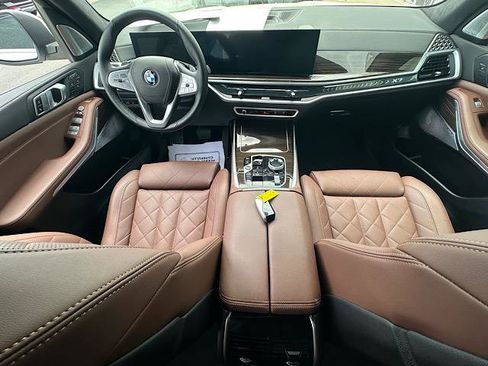 Certified 2025 BMW X7 xDrive40i w/ Executive Package AWD/4WD image 20