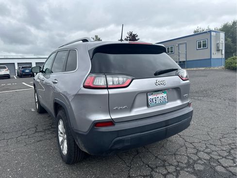 Used 2019 Jeep Cherokee Latitude w/ Popular Appearance Group AWD/4WD image 7