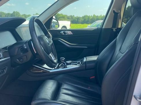 Used 2021 BMW X7 xDrive40i w/ Parking Assistance Package AWD/4WD image 17