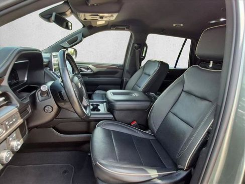 Used 2024 Chevrolet Tahoe Premier RWD image 16