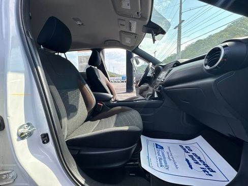 Used 2024 Nissan Kicks SR FWD image 21