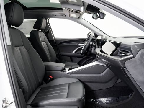 New 2025 Audi Q5 Premium image 21
