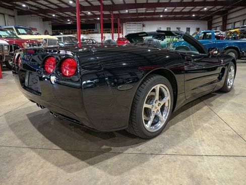 Used 2003 Chevrolet Corvette Convertible w/ Preferred Equipment Group1 RWD image 8