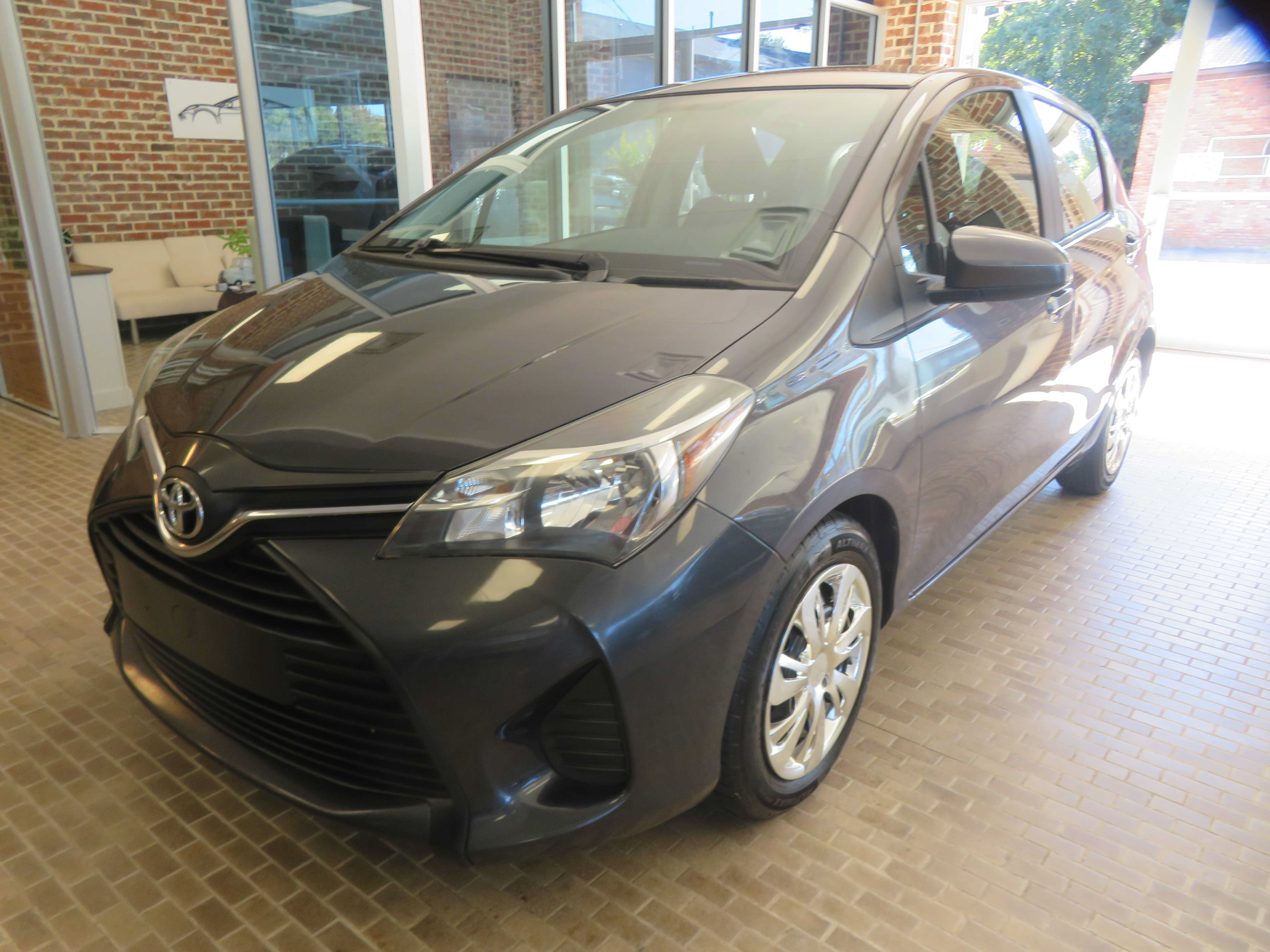 Used 2015 Toyota Yaris L FWD image 1