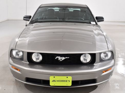 Used 2009 Ford Mustang GT Premium RWD image 3
