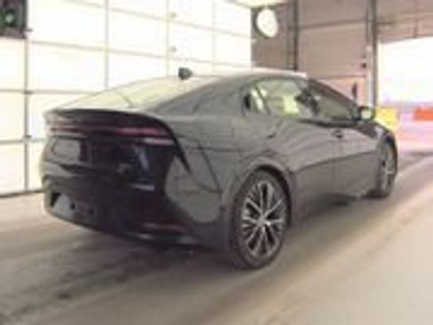 Used 2024 Toyota Prius XLE image 1