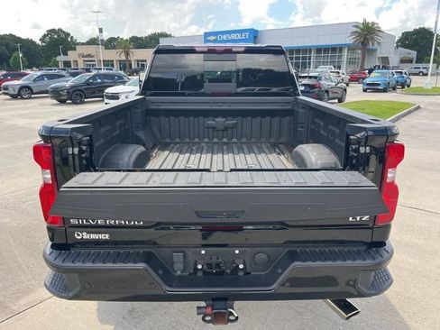 Used 2024 Chevrolet Silverado 2500 LTZ w/ LTZ Plus Package AWD/4WD image 7