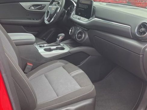 Used 2023 Chevrolet Blazer LT w/ Convenience Package FWD image 11