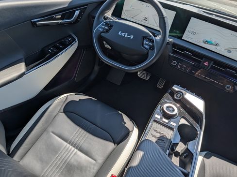 Used 2024 Kia EV6 GT-Line AWD/4WD image 9