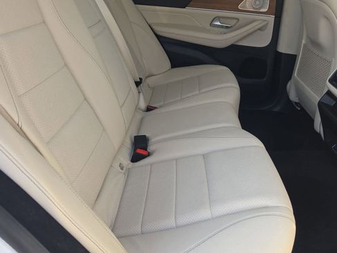 Used 2024 Mercedes-Benz GLE 450 4MATIC image 19