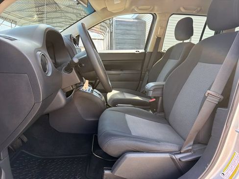 Used 2011 Jeep Compass 4WD w/ All Weather Capability Group image 11