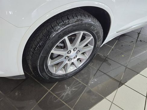 Used 2017 Buick Enclave Leather image 38