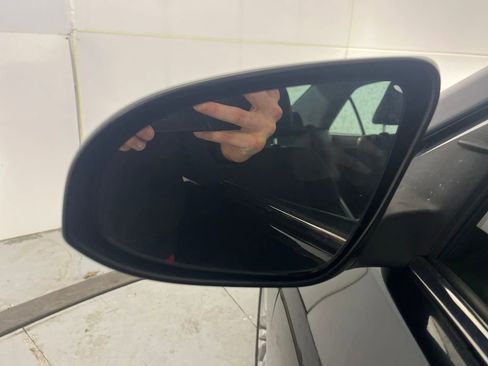 Used 2017 Toyota Camry SE image 38