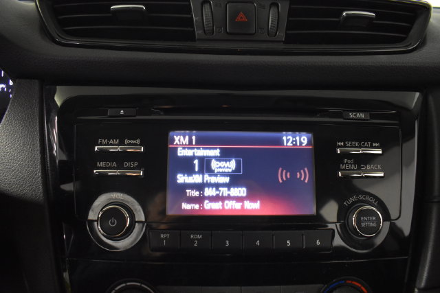 Used 2017 Nissan Rogue S AWD/4WD image 19