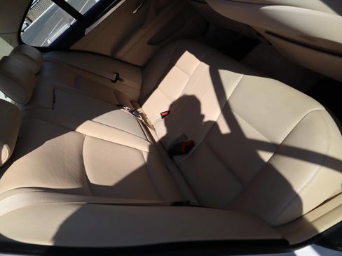 Used 2015 BMW 528i Sedan RWD image 33