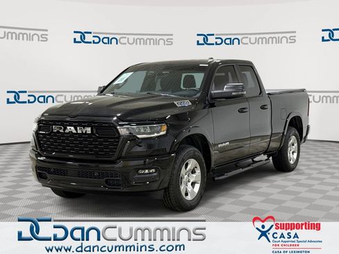 Used 2025 RAM 1500 Big Horn AWD/4WD image 1