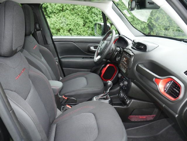 Used 2023 Jeep Renegade Trailhawk w/ Sun/Sound Group AWD/4WD image 26