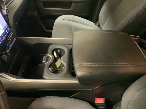 Used 2024 RAM 2500 Big Horn w/ Level 2 Equipment Group image 41