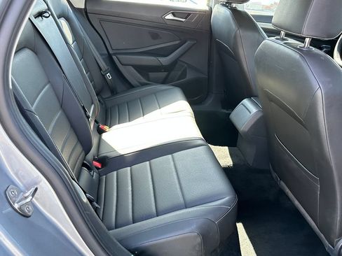 Used 2024 Volkswagen Jetta SE FWD image 17