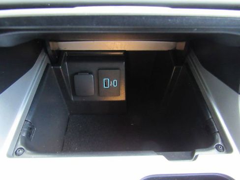 Used 2021 Ford Explorer XLT w/ Equipment Group 202A image 46