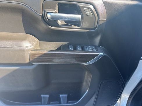 Used 2022 Chevrolet Silverado 1500 LT image 13