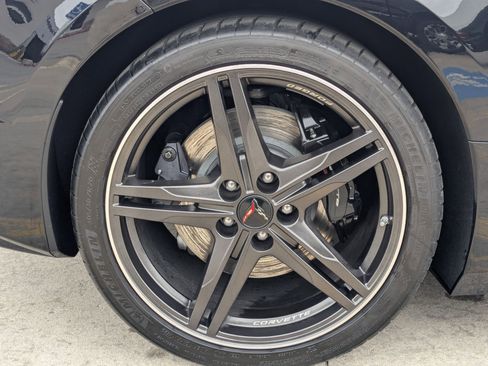 Used 2024 Chevrolet Corvette Stingray Premium Cpe w/ Z51 Performance Package image 12