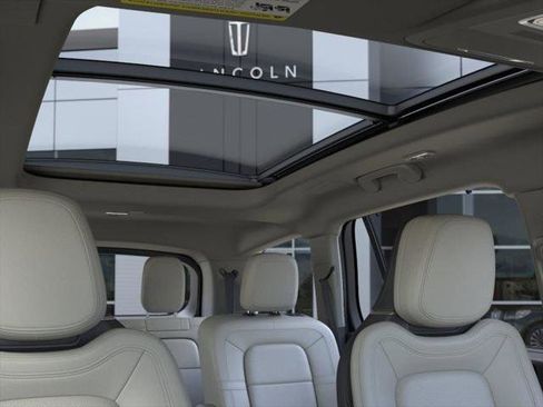 New 2026 Lincoln Aviator Reserve AWD/4WD image 22