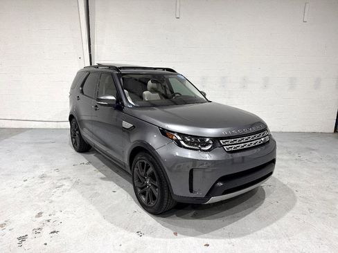 Used 2018 Land Rover Discovery HSE image 2