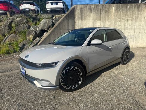 Used 2023 Hyundai Ioniq 5 Limited AWD/4WD image 1