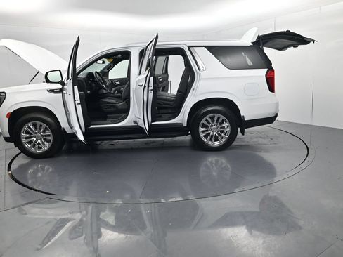 Used 2022 GMC Yukon SLT w/ SLT Premium Package AWD/4WD image 65