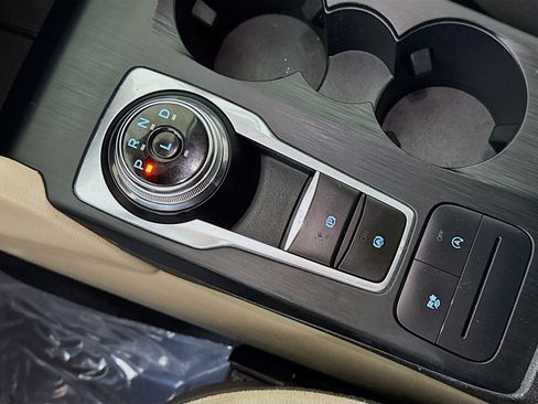 Used 2021 Ford Escape SE w/ Cold Weather Package image 20