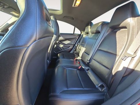 Used 2019 Mercedes-Benz CLA 250 4MATIC image 13