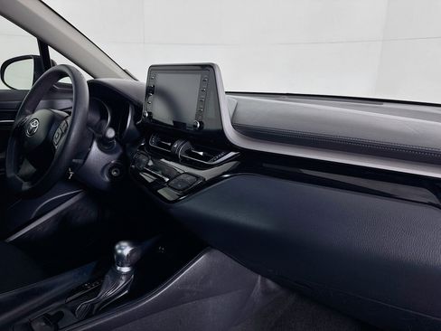 Used 2020 Toyota C-HR LE image 50