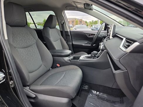 Used 2024 Toyota RAV4 XLE FWD image 15
