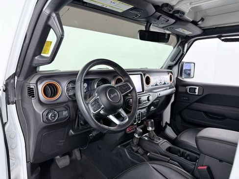 Used 2023 Jeep Gladiator Mojave w/ LED Lighting Group image 25