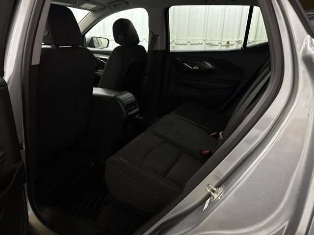 Used 2024 GMC Terrain SLE FWD image 20