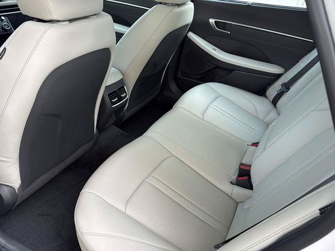 Used 2025 Hyundai Sonata Limited FWD image 48