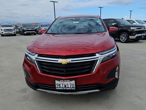 Used 2024 Chevrolet Equinox LT FWD image 3