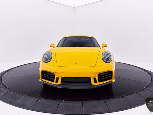 Used 2025 Porsche 911 Carrera RWD image 22