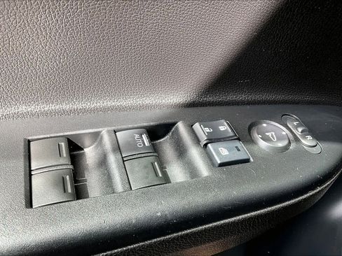 Used 2016 Honda Accord LX image 33
